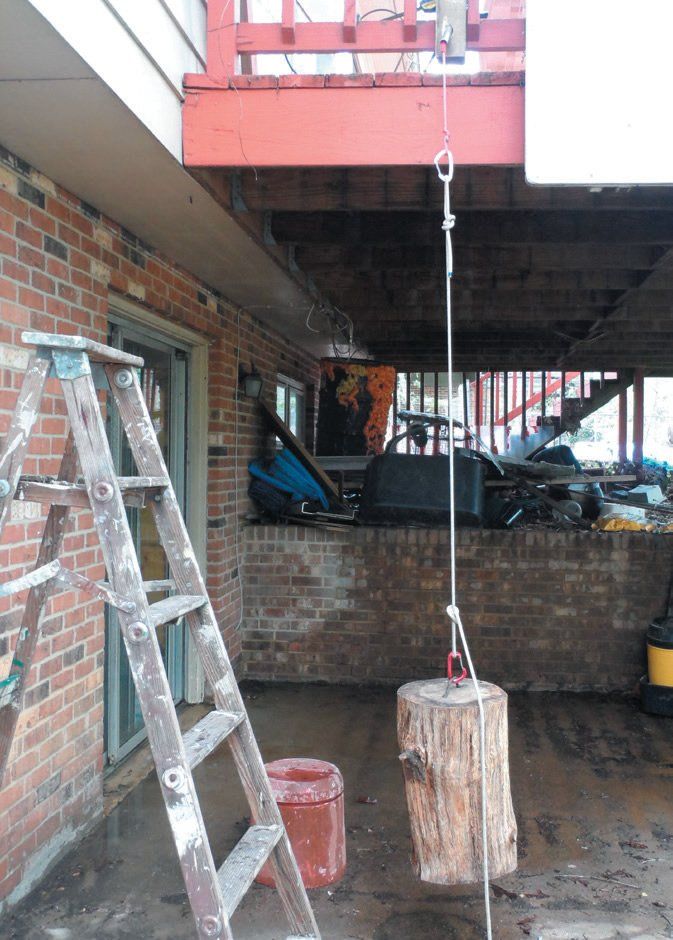 The test rig mimicked cross-fiber abrasion against wood and concrete.