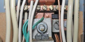 Green Grease is Practical Sailor's Top Choice for electrical connector grease. Ensure your electrical connections are protected against corrosion with an effective waterproof grease, rather than a conductive grease.