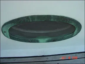 Bronze Porthole Cleansers