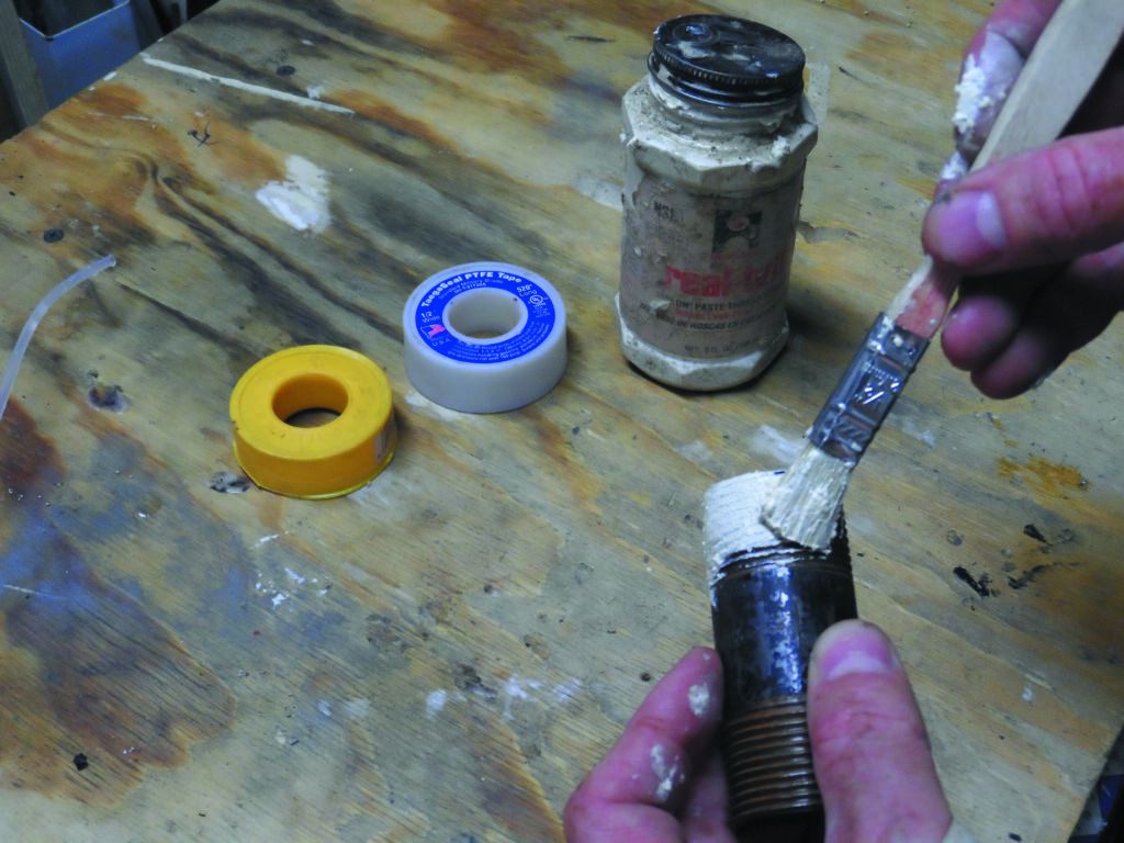 How To Keep Pipe Fittings Dry: Sealant and Teflon Tape Tests ...