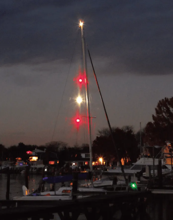 red light on sailboat mast