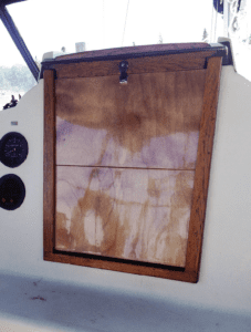 Open Transom Pros and Cons
