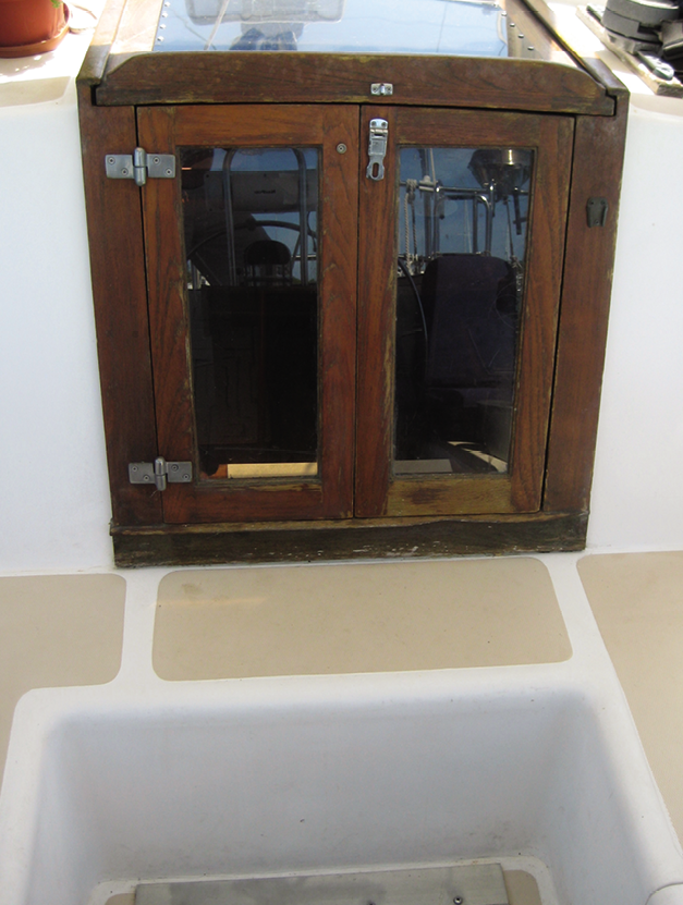 Open Transom Pros and Cons Practical Sailor