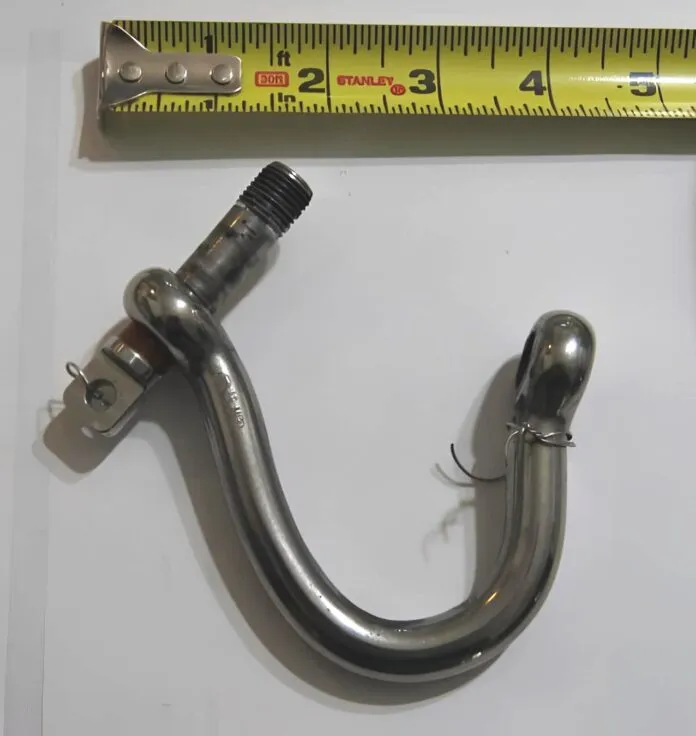 1. failed shackle 3 Jim Love This Hayn Hi-Mod shackle was securing a shroud. The shackle failed without damage to the threads when the rigging wire snapped and the pin unscrewed. Thankfully, there were no injuries and the deck-stepped mast fell to leeward with limited damage to the Corsair F-24. (Photo/ Jim Love)