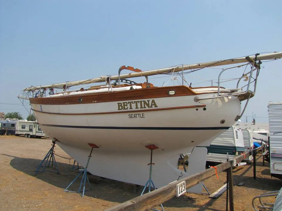 Photo courtesy of Hans Christian 34 Facebook group.