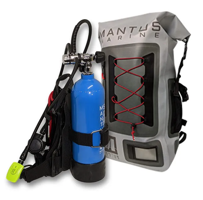 Mantus' Mini Scuba System includes a 24 cu 3.5 liter aluminum tank, main and spare regulators, harness and backpack for storage. Photo courtesy of Mantus. 