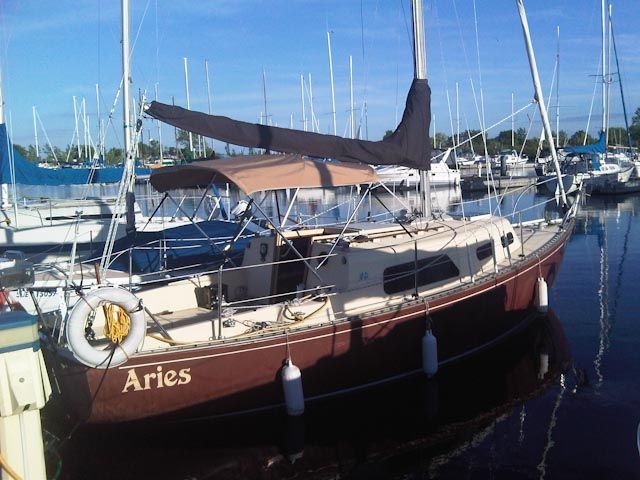 All Grampian 26s are old boats, so make sure you scrutinize your choice for any signs of fiberglass damage before you buy. Photo courtesy of GrampianOwners.com. 