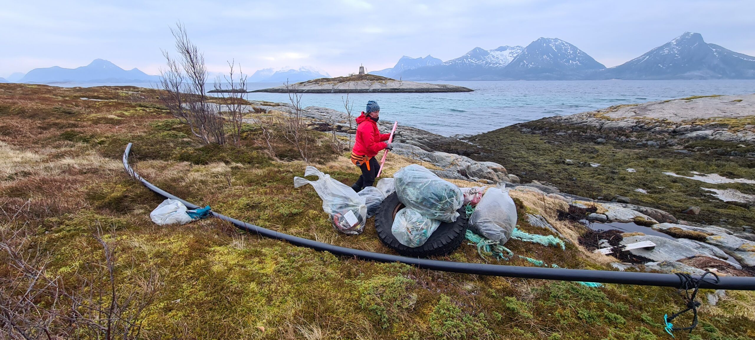 The sailors specialize in cleaning up remote locations in northern Norway, including protected natural reserves. (Photo/ Birger Haftor Nilsen and Ellen Gjertsen)