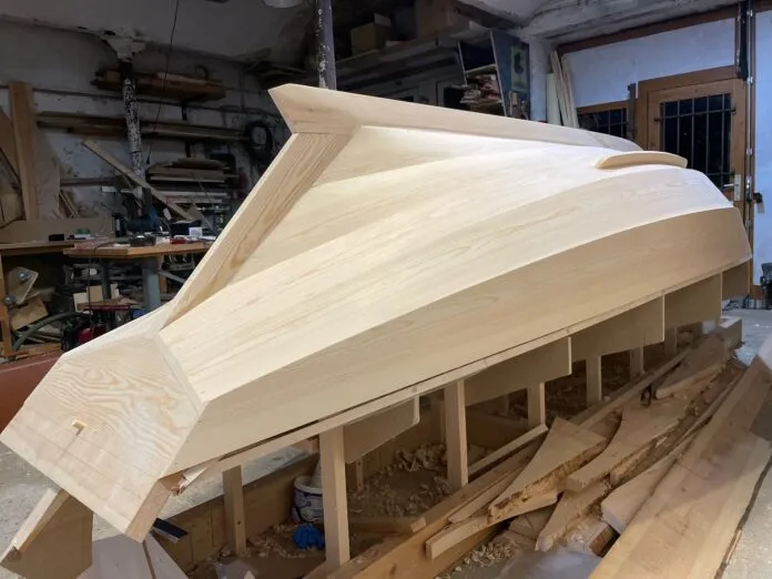 FEINSPIEL VENDIA BOAT 8 (1) This Feinspiel Vendia boat is made from their proprietary Nordic pine plywood planks. The planks are made from sliced veneer so it looks like solid wood, but is actually ply. (Photo courtesy of Vendia)