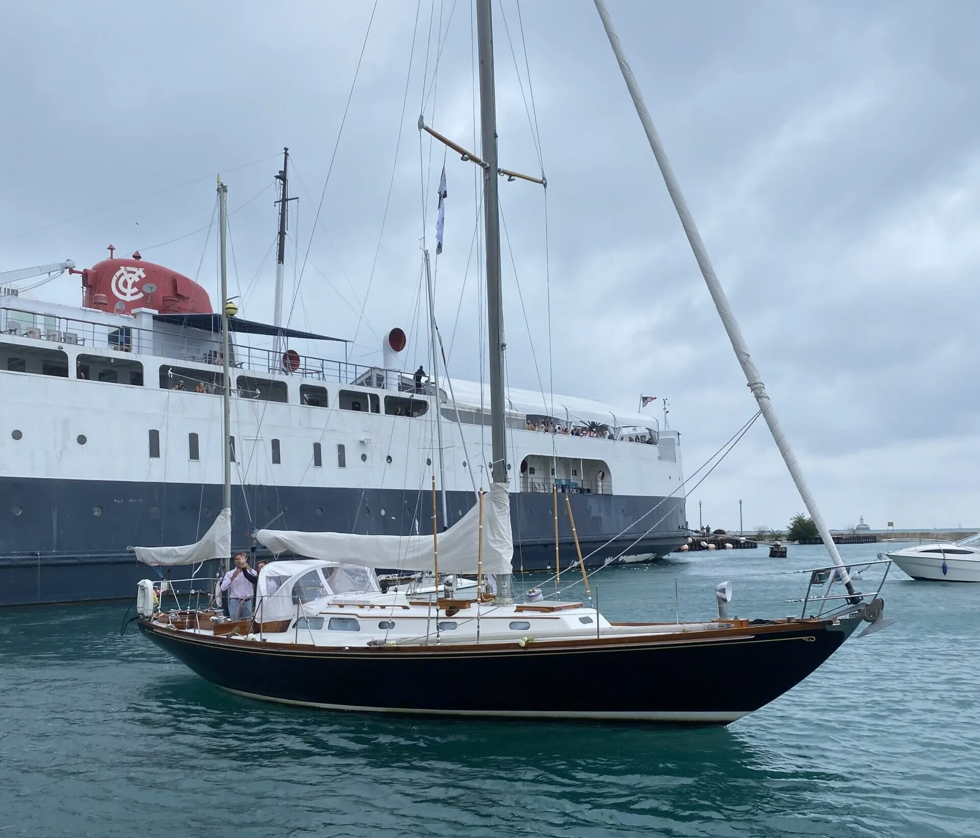 A 1970s Hinckley Bermuda 40 MK III Yawl, departing the dock at Columbia Yacht Club in Chicago in early September. (Photo/ Nick Van Antwerp)