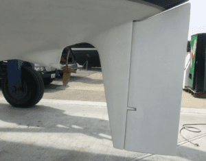 While the Pearson 303 doesn't have great upwind performance, it sails well offwind, placing it squarely as cruiser-friendly rather than racer-approved. Photo courtesy of Sailboatlistings.com