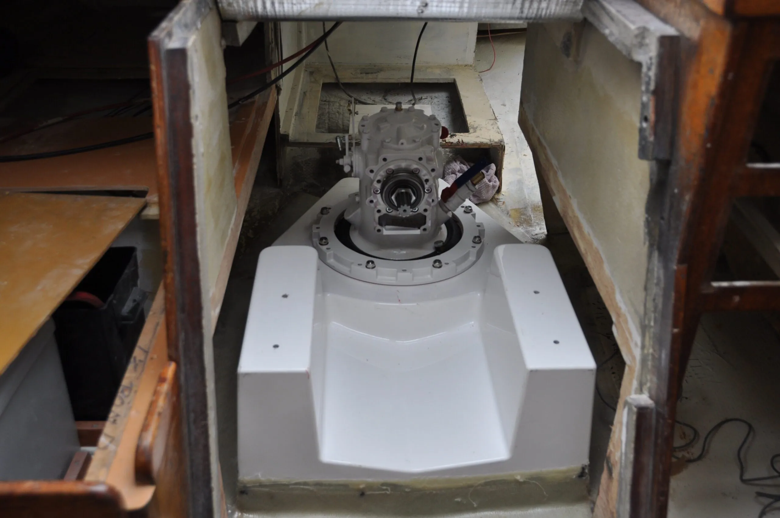 SeaProp60 leg installed in the bed. (Photo/ Bert Vermeer)