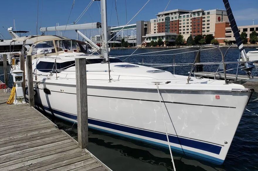 The 45DS is a big boat, which means an expansive foredeck with that nifty wrap-around window that bathes the interior saloon in a welcoming light. Courtesy of Yachtworld.com