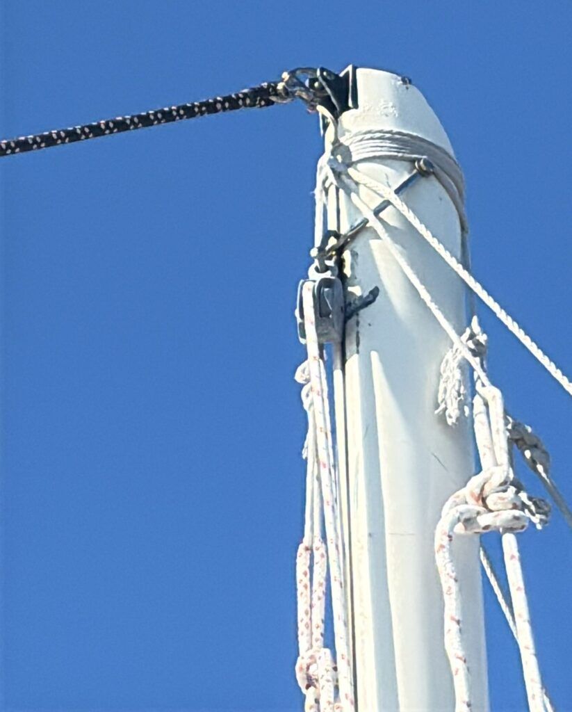 Masthead of the new rig. (Photo/ John Jones)