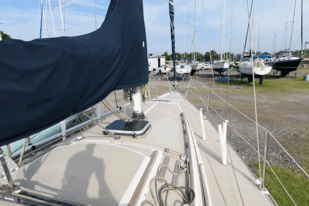 Wide side decks allow for safe movement, a large anchor locker is convenient, and minimal exterior wood reduces your maintenance list. Courtesy of Yachtworld.com
