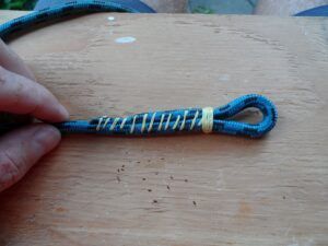 Finished round turn splice—note the dents from the needle on the board. (Photo/ Drew Frye)