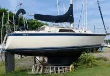 The O'Day 30's clean, modern profile has aged remarkably well due to its straight sheerline and high topsides. Courtesy of YachtWorld