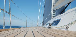 No need to pay for a pricey teak cleaner, you can successfully use a DIY brew to clean your teak.