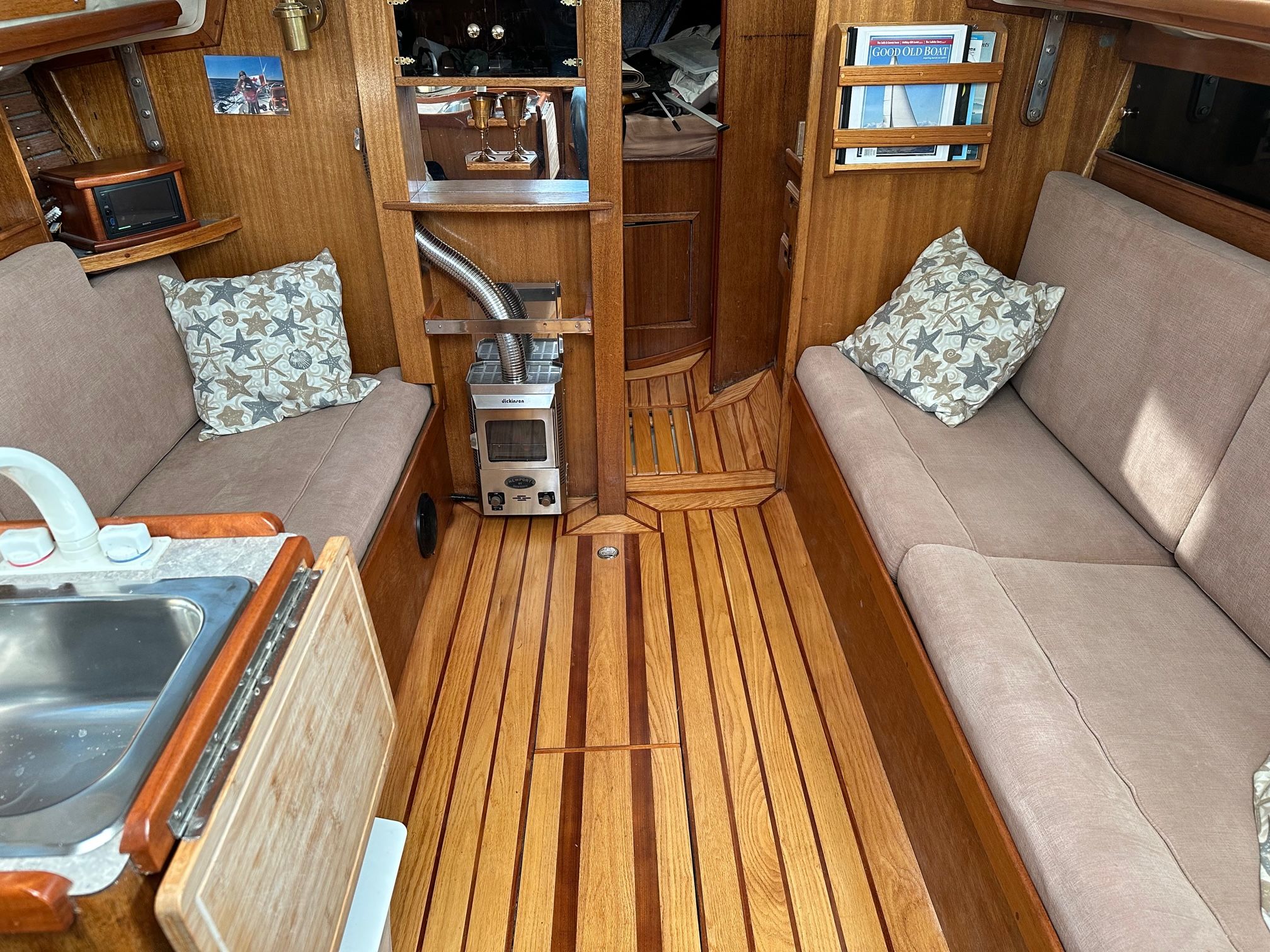 Main cabin completed, time to go sailing! (Photo/ Bert Vermeer)