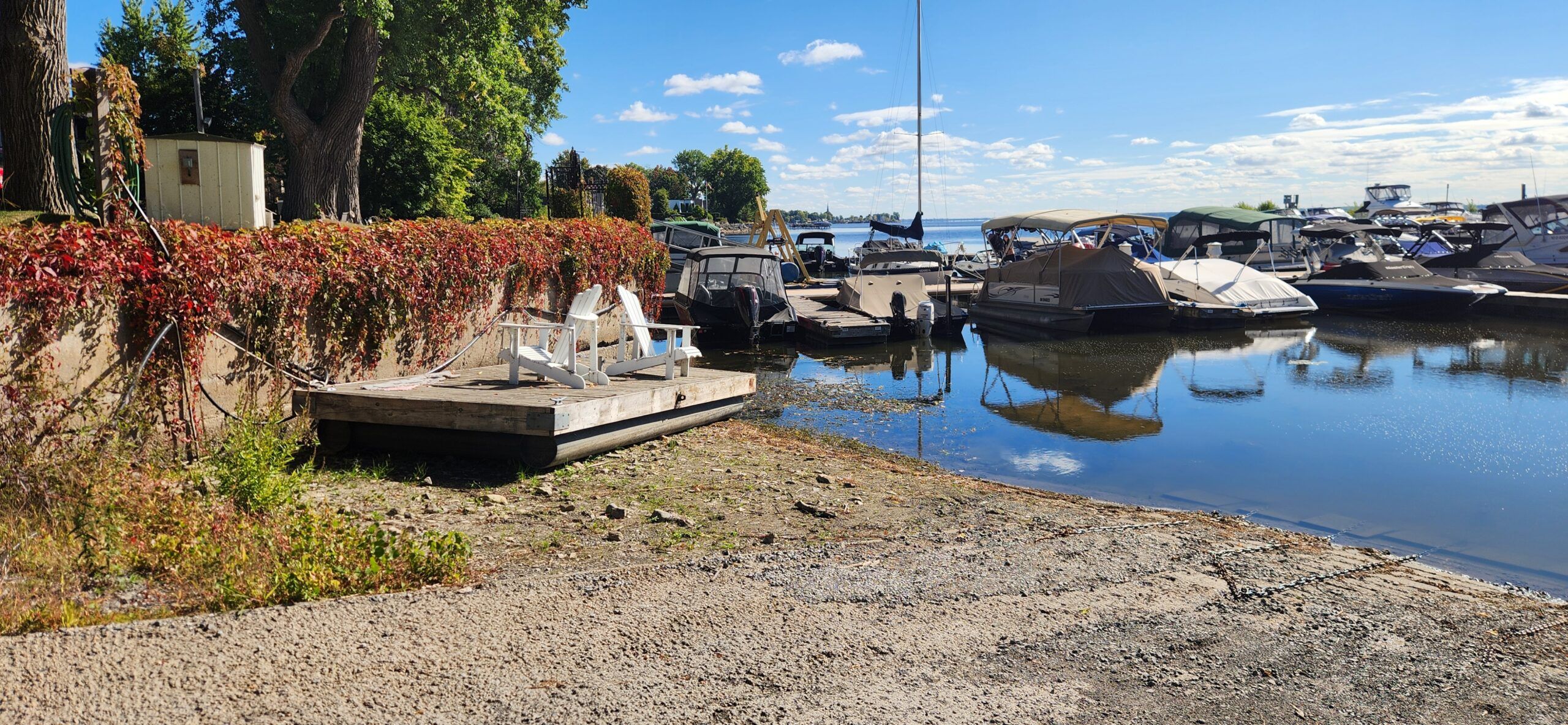 Boat ramps are too shallow at the Lord Reading Yacht Club, Montreal. (Photo/ Marc Robic)