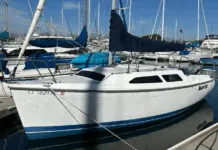 The Catalina 250 has a wide, 8.5-ft. beam and shallow underbody characteristic of water-ballasted trailerable cruisers from the mid-1990s. With ballast drained, the boat weighs 2,400 lb. dry, making it towable by large cars and SUVs when properly equipped. Courtesy of BoatTrader.com