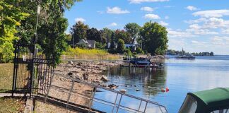 Jetties are completely out of the water in the Montreal area. (Photo/ Marc Robic)