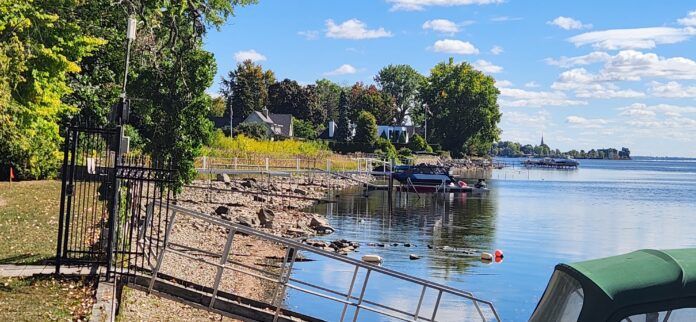 Jetties are completely out of the water in the Montreal area. (Photo/ Marc Robic)