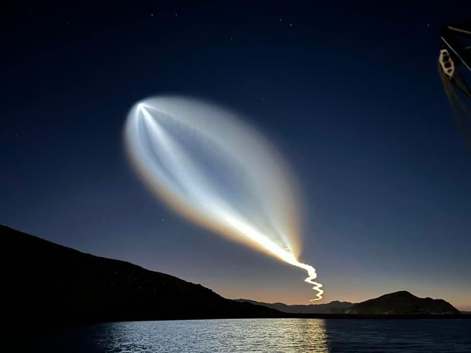 Space X launch viewing from Puerto Don Juan. (Photo/ Jaclyn Jeffrey)