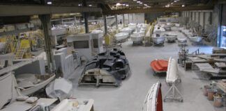 Inside Catalina Yachts’ factory in Largo, FL, in 2007. (Photo/ Catalina 36/375 International Association)