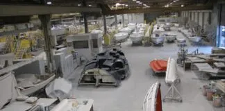 Inside Catalina Yachts’ factory in Largo, FL, in 2007. (Photo/ Catalina 36/375 International Association)