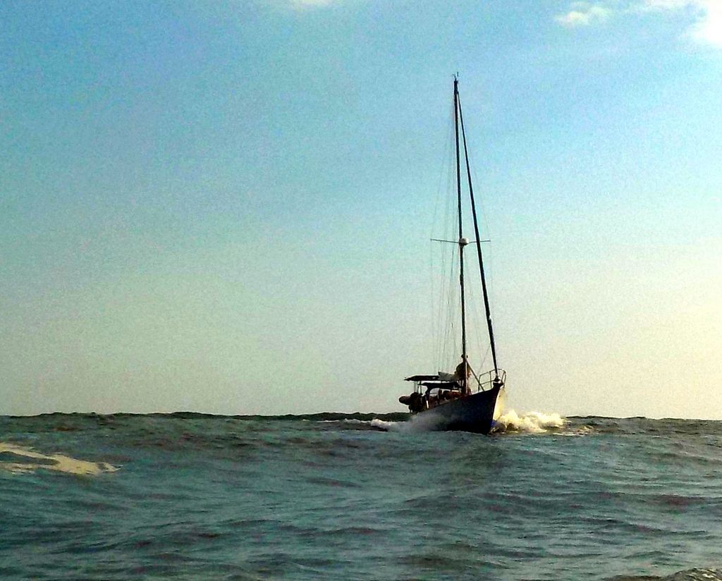 Crossing the bar into El Salvador. (Photo/ Jaclyn Jeffrey)