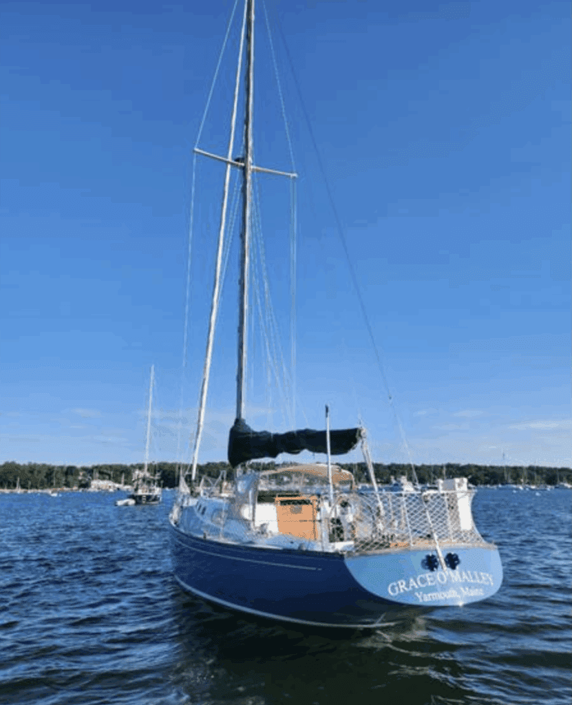 The Morgan 41's transom-hung rudder is attached to a long keel, a design choice well-suited to Morgan's Southwest Florida cruising grounds. The jacknife centerboard can extend an additional 5 ft., 3 in. below the 4-ft., 2-in. fixed keel for improved windward performance, though most owners report rarely needing it. Courtesy of SailboatListings.com