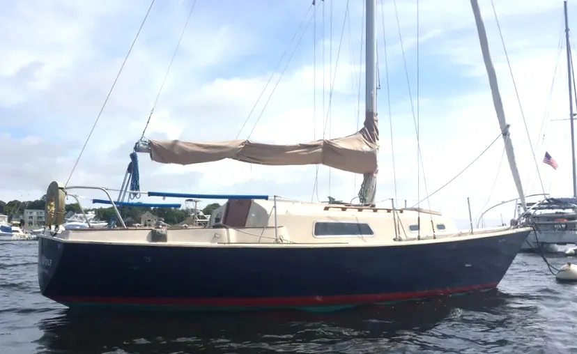 The Pearson 30's modest sheer and clean styling reflect the builder's credo of moderation in all matters. Courtesy of YachtWorld.com