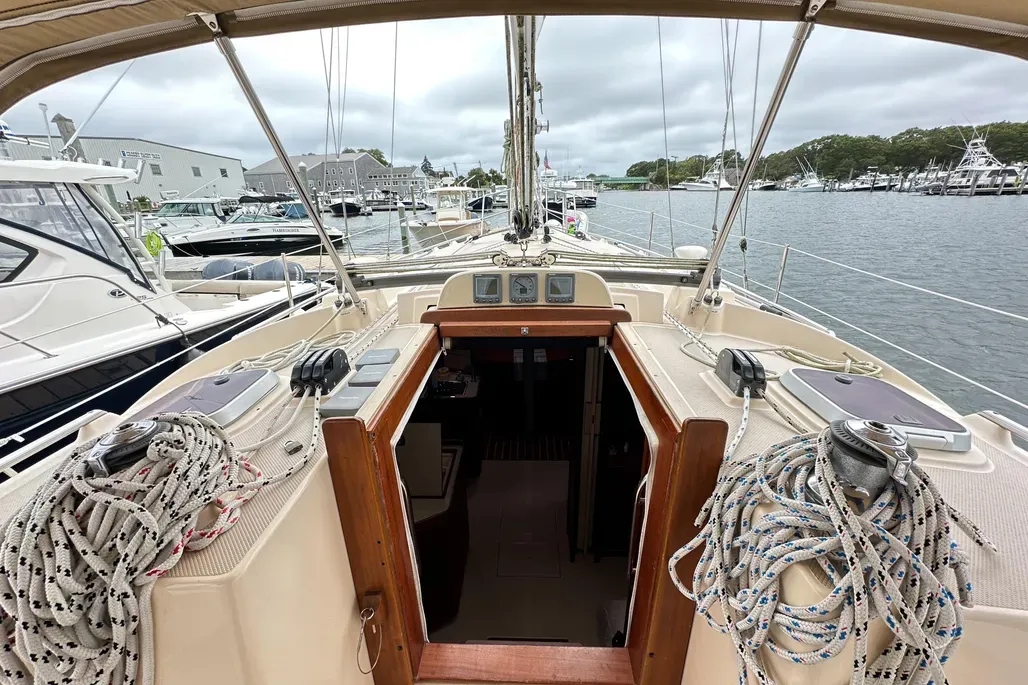 The instrument pod atop the bridgedeck is convenient for the short-handed sailor. (Photo/ McCann Yachts)