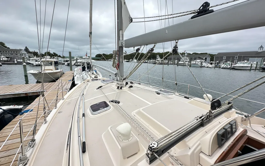 The Estero's in-mast Sparcraft furler and self-tacking Hoyt boom allow both the main and jib to be set, reefed and furled from the cockpit without touching a winch. (Photo/ McCann Yachts)