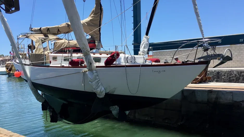 The Alberg 37’s reputation for "tank-like" construction is well-earned; the solid fiberglass hull is heavily laid up by modern standards. Photo courtesy of YachtWorld.com